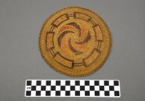 Saucer with CM ruler